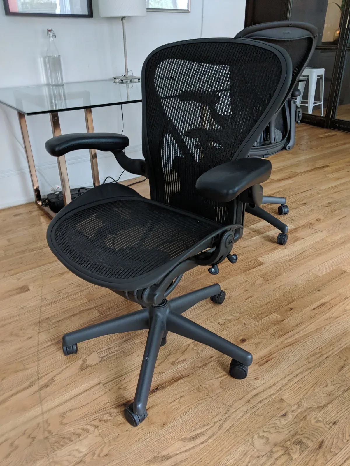 Herman Miller Aeron Classic Size B Graphite Chair, Front