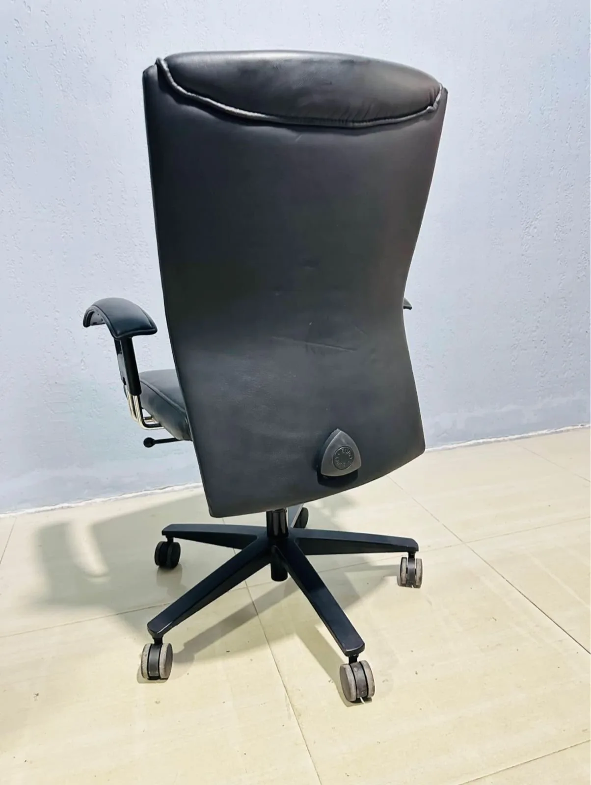 EURO Generation Mid Back Chair, View 3