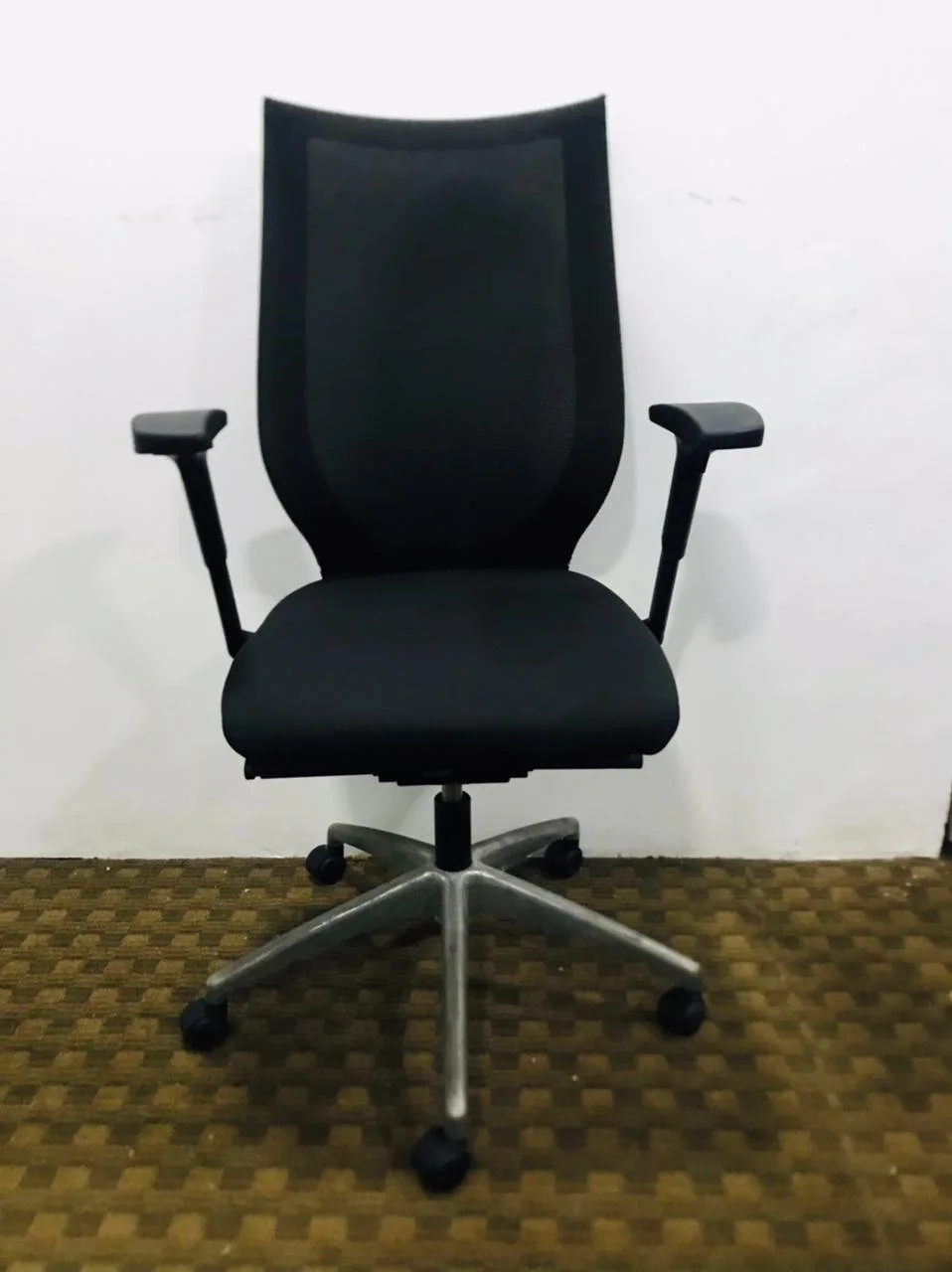Fortis Patra Mid Back Chair, Front