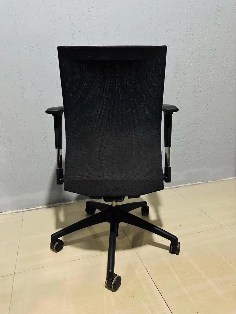 Fully Adjustable Mid Back Chair, View 3