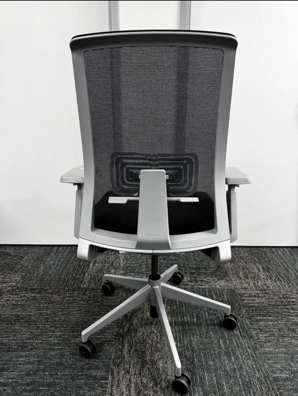 Haworth Very Chair, View 3