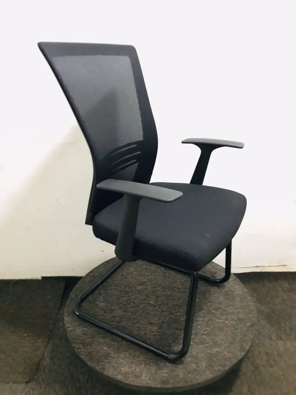 Mesh Back Visitor chair, View 2