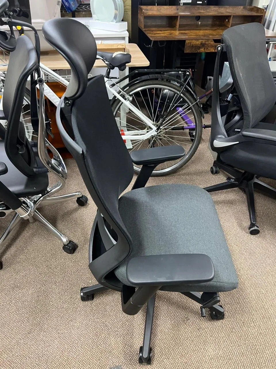 SIDIZ T50 Ergonomic Office Chair, Front