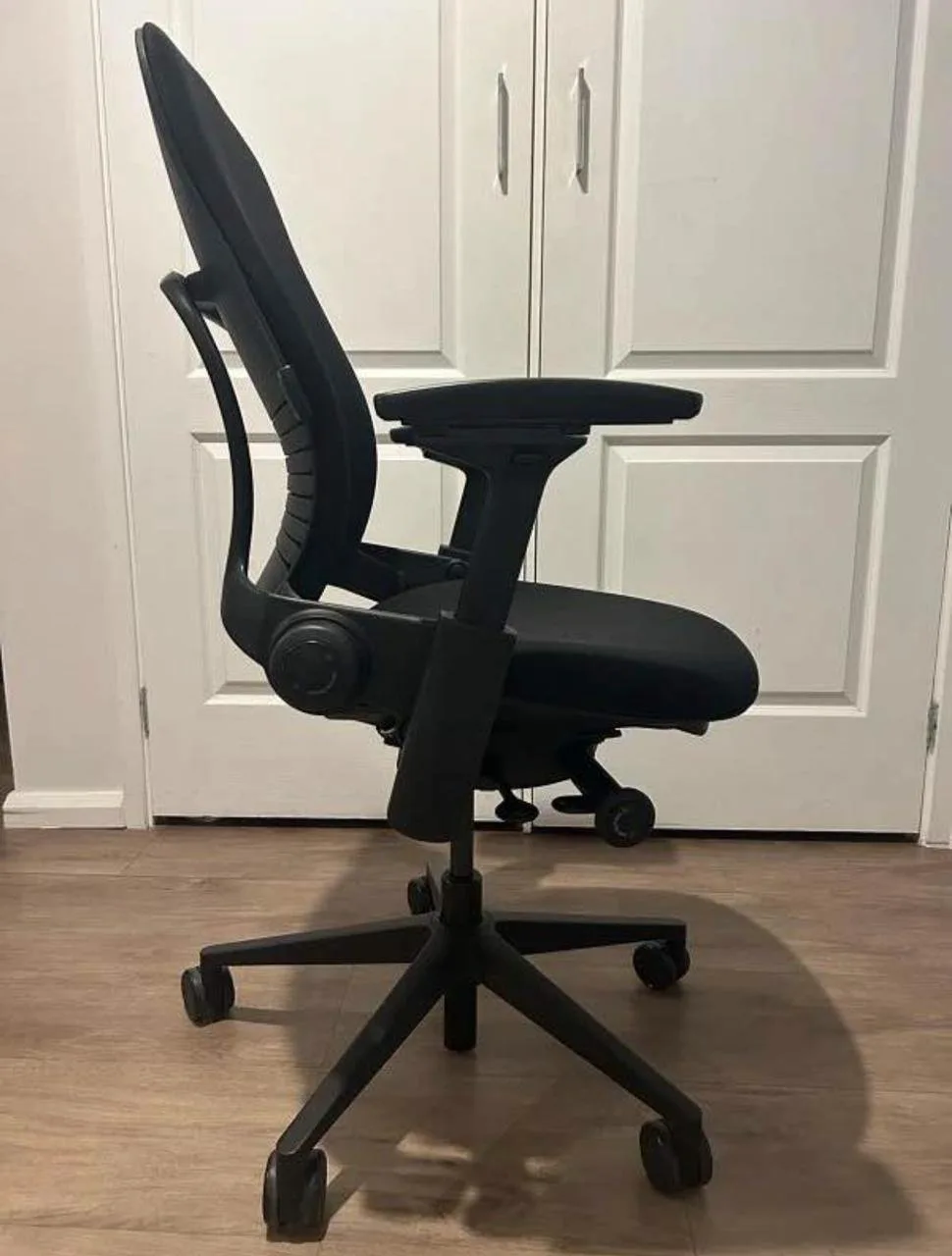 Steelcase Leap Version 2 Ergonomic Chair, View 3